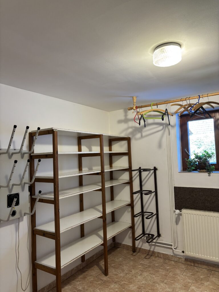 Lyžárna a sušárna - 1